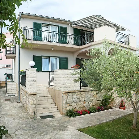 Apartment Anja *